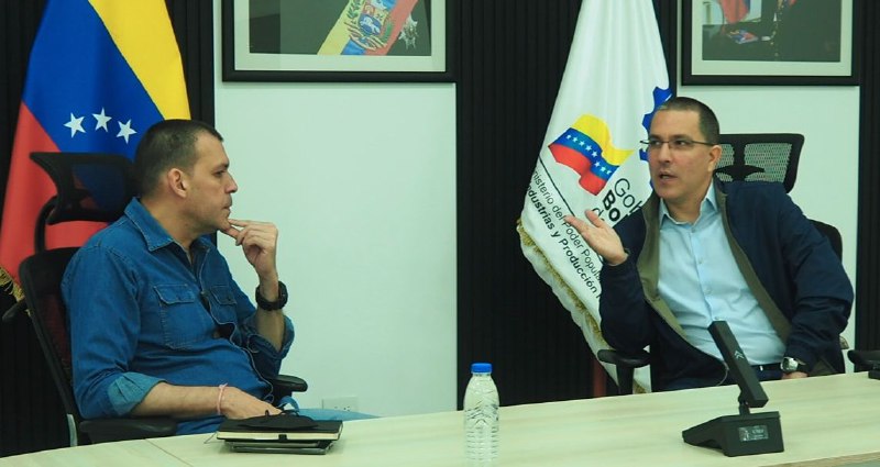 Ministerios de Comunas e Industrias