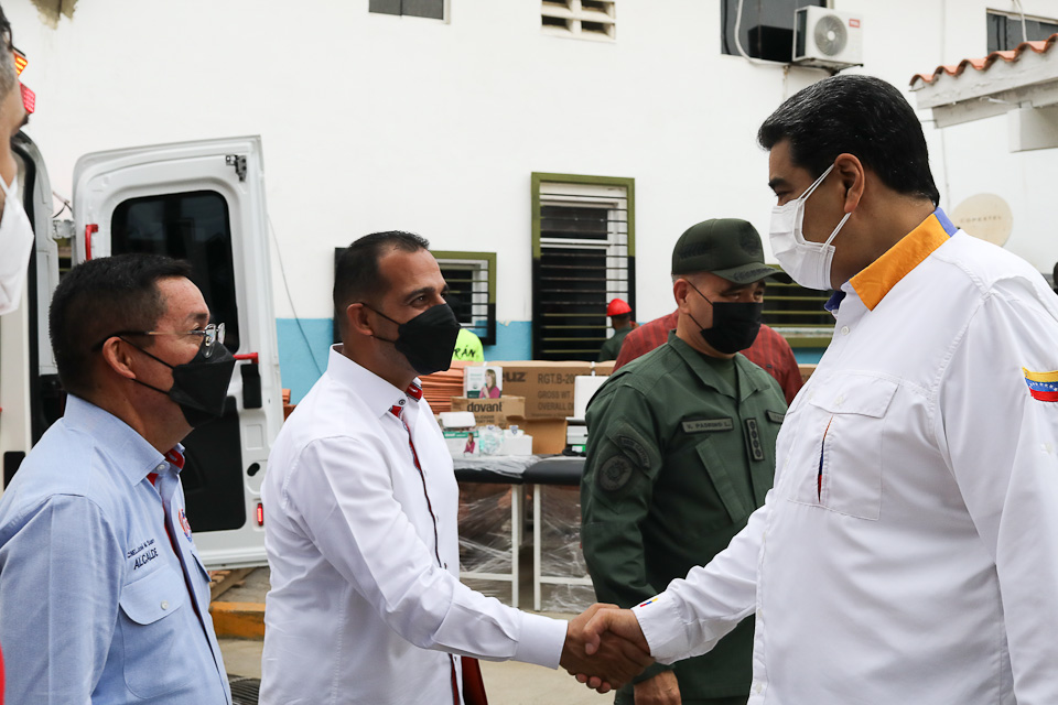 PresidenteconstataavancesdelasBricomilesenLaGuaira