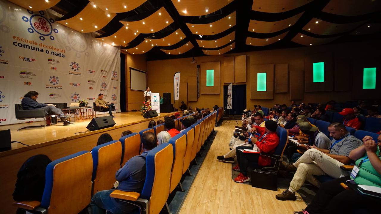EscuelaDecolonial