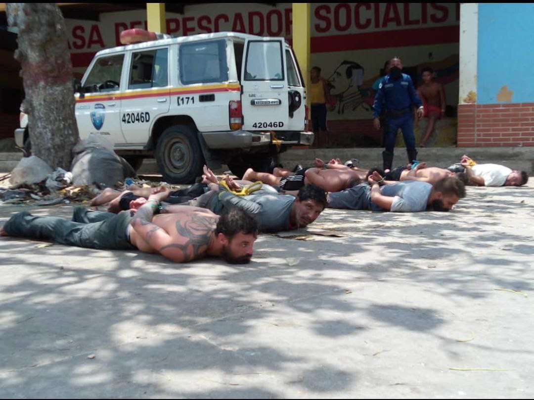 Fuerzaderrotofascismo