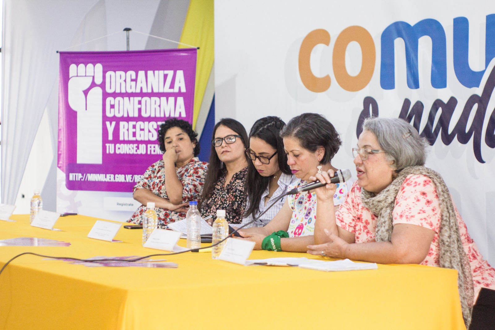 Celebran encuentro de mujeres en Caracas para la conformación de ...