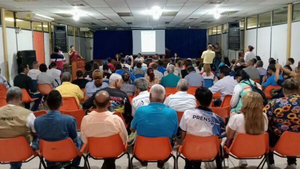 Encuentro-discusion-comunicacion-popular