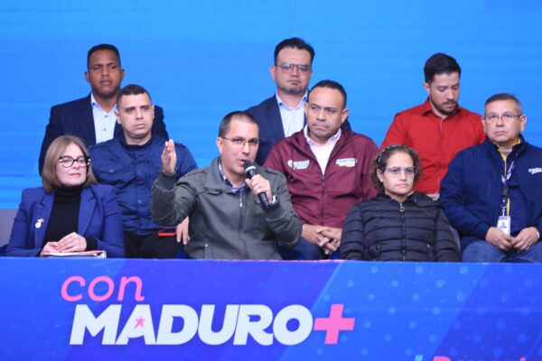 Ministro Arreaza: Nueva ley de Consejos Comunales descarta irregularidades en procesos de registro
