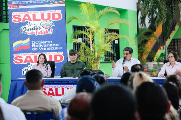 Presidente-maduro-la-guaira