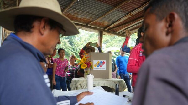 conforma- Consejo- Comunal- Guerreros- de- Zamora -en- Barinas