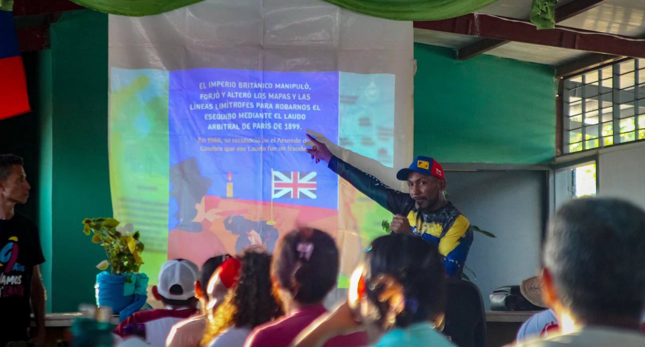Realizan taller sobre el Esequibo y gobernanza comunitaria en Apure