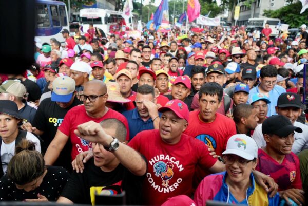 Marcha de las Comunas a Miraflores