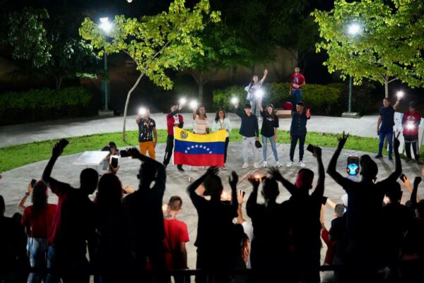 Con noche cultural y de reflexión culminó primer curso de formación “La Comuna es Joven”