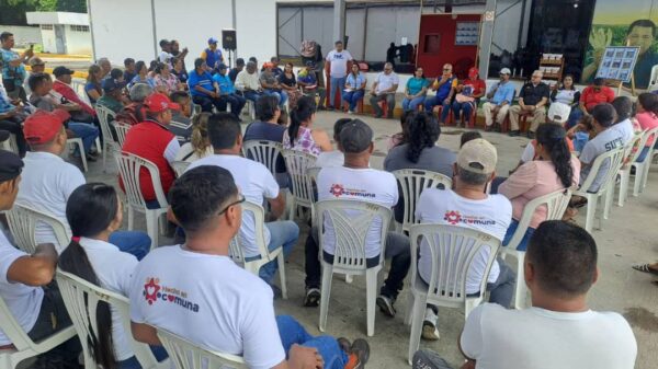 La asamblea contó con el acompañamiento del alcalde Salvador Guerrero.