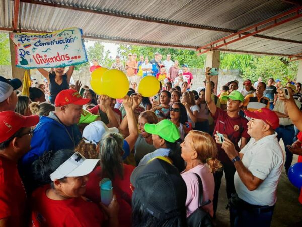 El ministro Prado compartió con voceros de diferentes comunas del estado Yaracuy.