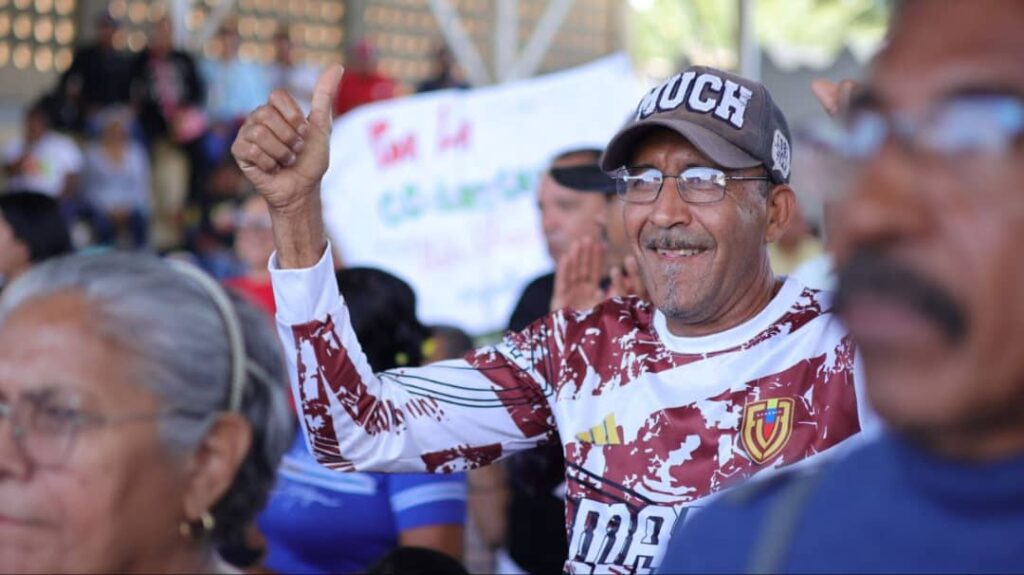 
Esta asamblea forma parte del cronograma electoral rumbo al 15D y contempla hasta el día de hoy, la presentación de los y las postuladas a Juezas y Jueces de Paz en cada uno de sus territorios.